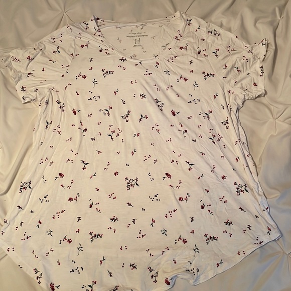Tops - 2X Penningtons tshirt